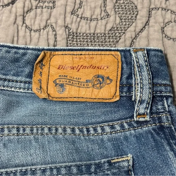 Diesel Industries Jeans Mens 32x32 Blue Medium Wash Straight Waykee Button Jean